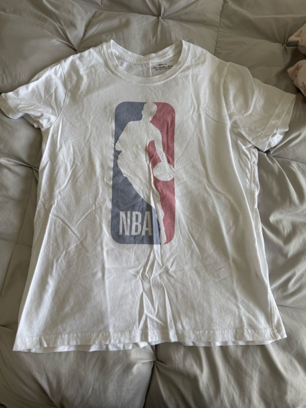 Abercrombie & Fitch NBA White Tee with Black Interior Logo Print